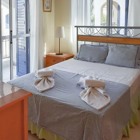 Charlotte * Protaras