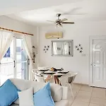 Charlotte Villa