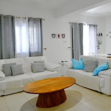 Charlotte Villa