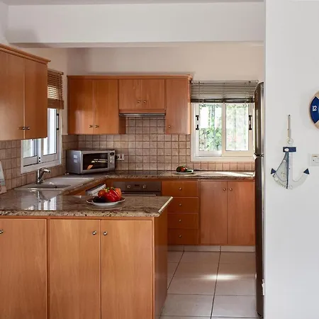 Charlotte 빌라 프로타라스